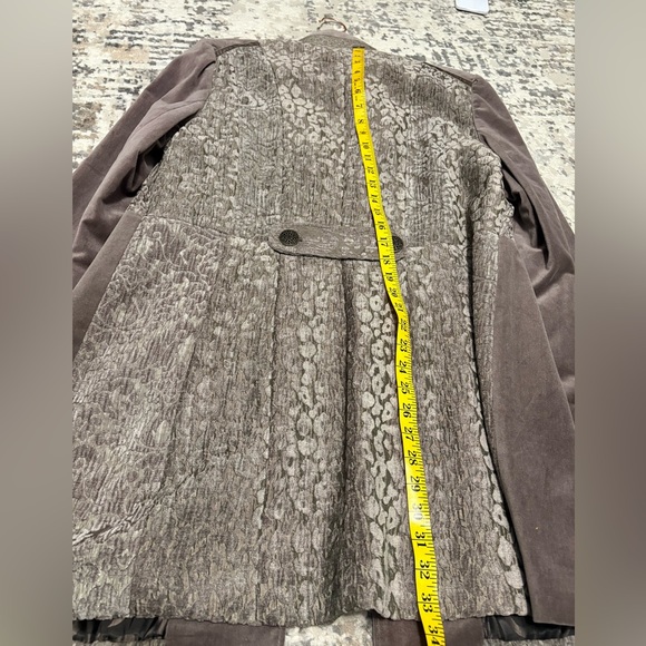 Chico's Taupe and Gray Trench Coat - Picture 6 of 7